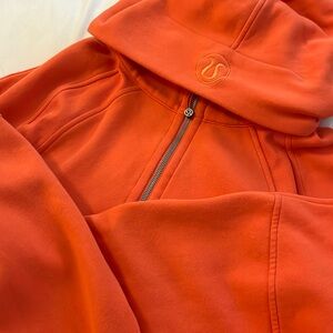 Canyon orange crop lululemon scuba M/L